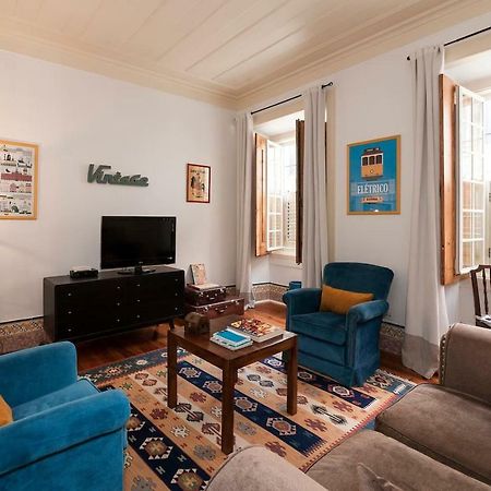 2 bedroom apartment with patio next to Avenida da Liberdade Lissabon Buitenkant foto