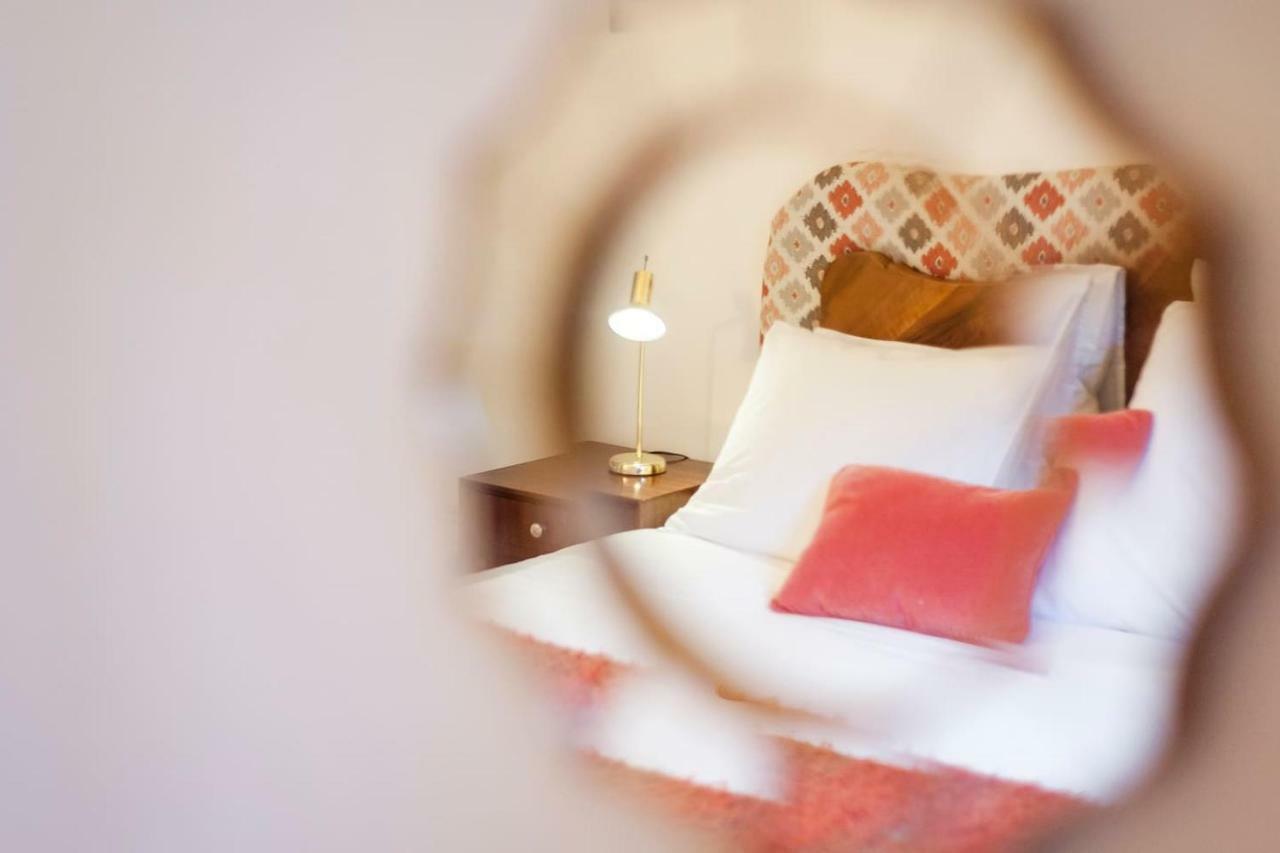 2 bedroom apartment with patio next to Avenida da Liberdade Lissabon Buitenkant foto