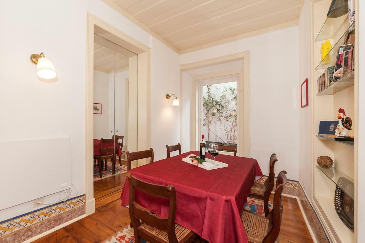 2 bedroom apartment with patio next to Avenida da Liberdade Lissabon Buitenkant foto