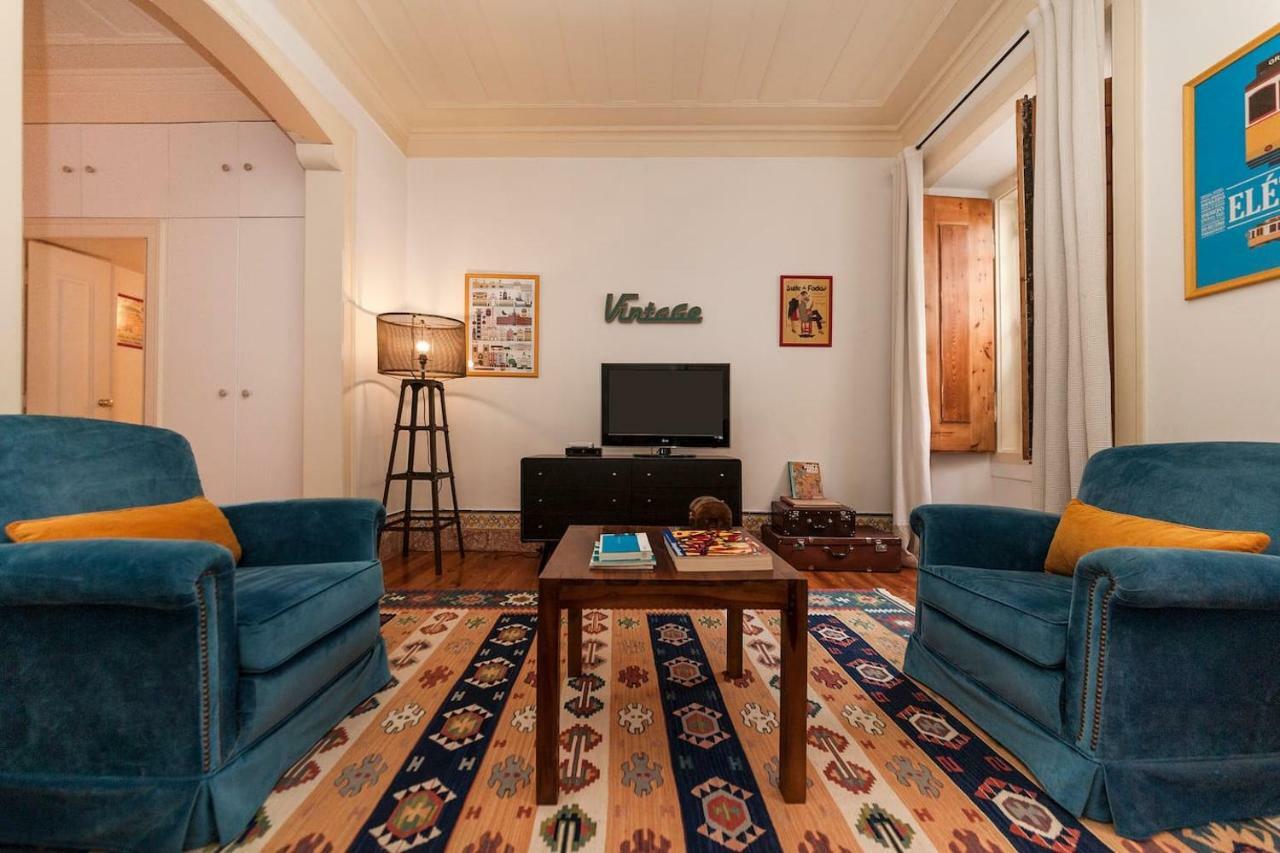 2 bedroom apartment with patio next to Avenida da Liberdade Lissabon Buitenkant foto