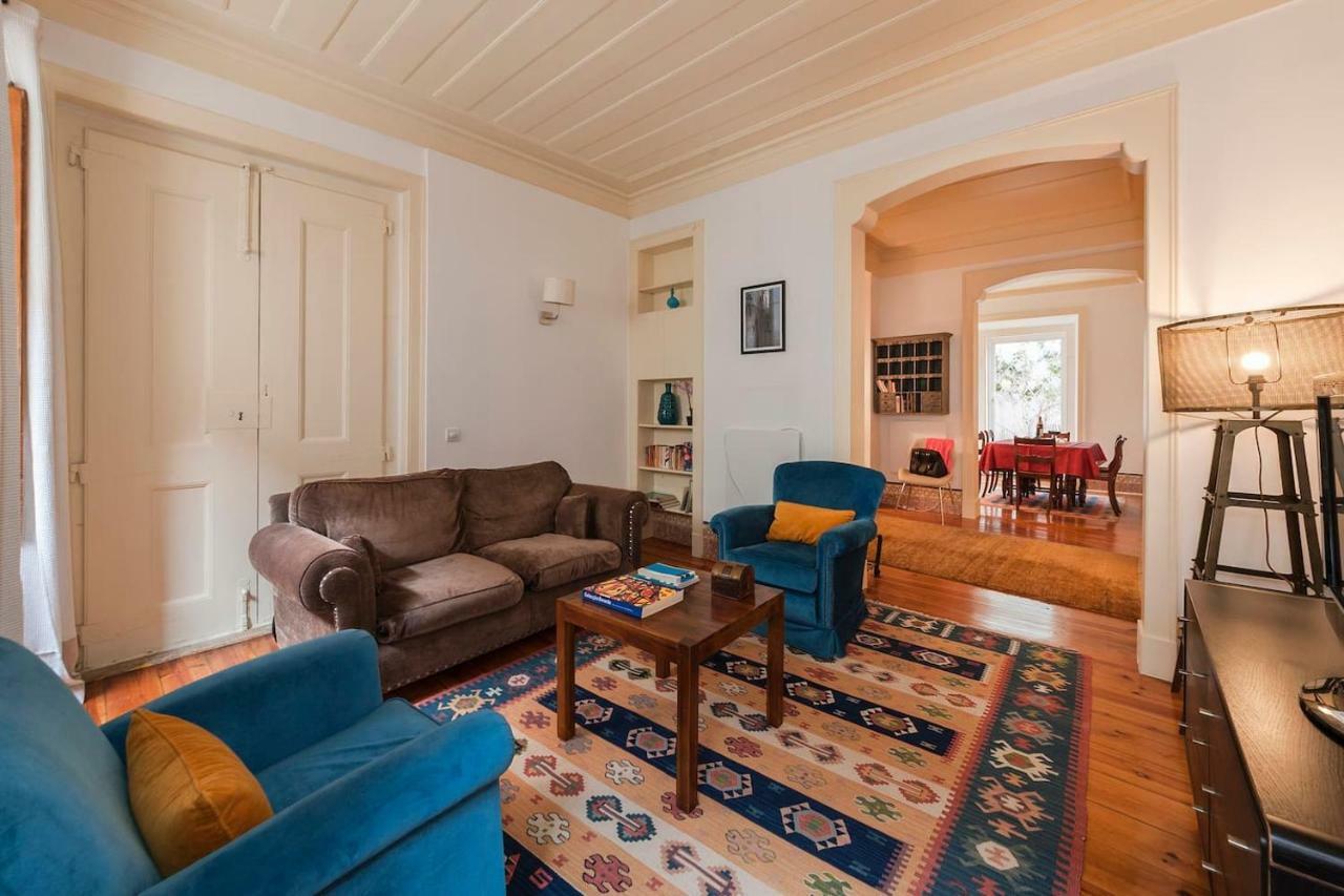 2 bedroom apartment with patio next to Avenida da Liberdade Lissabon Buitenkant foto