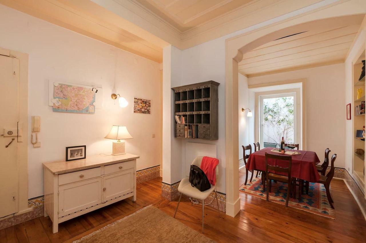 2 bedroom apartment with patio next to Avenida da Liberdade Lissabon Buitenkant foto